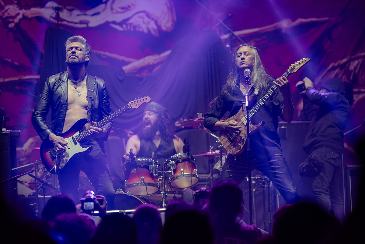 Testament: Un aplastante pasado y presente